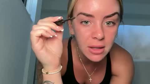 Snapshot of reecemarie chatting on 11.11.25 Reece Marie online show from 11.11.25