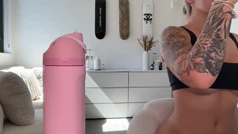 Snapshot of reecemariexx chatting on 02.11.26 reecemariexx online show from 02.11.26