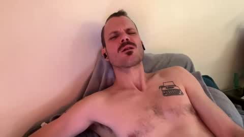 Snapshot of reed_thomas chatting on 01.14.25 Reed Thomas online show from 01.14.25