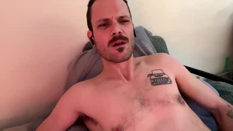 Snapshot of reed_thomas chatting on 02.08.25 Reed Thomas online show from 02.08.25