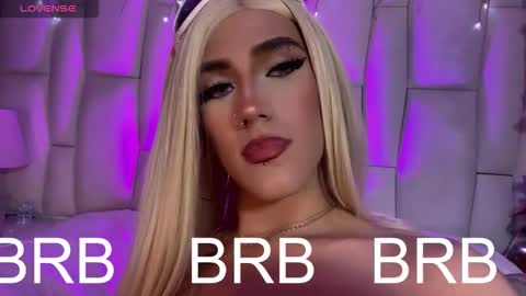 Snapshot of regiina_doll chatting on 02.22.26 regiina_doll online show from 02.22.26