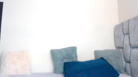 regina1819 online show from 10.01.25