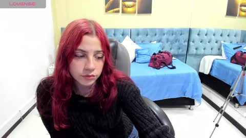 Snapshot of regina_blum chatting on 02.20.25 Regina online show from 02.20.25