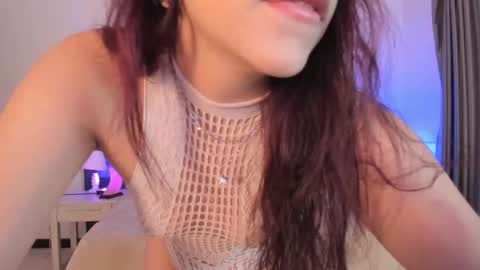 Snapshot of regina_blum chatting on 10.20.25 Regina online show from 10.20.25