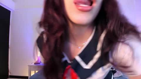 Snapshot of regina_blum chatting on 11.26.25 Regina online show from 11.26.25