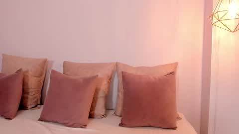 Snapshot of regina_noctixx chatting on 03.11.25 Regina online show from 03.11.25