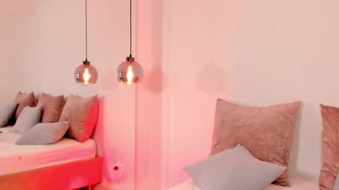 Snapshot of regina_noctixx chatting on 09.13.25 Regina online show from 09.13.25