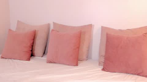 Snapshot of regina_noctixx chatting on 11.06.25 Regina online show from 11.06.25