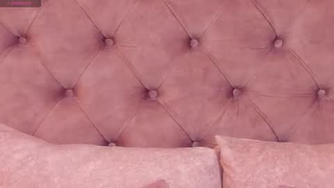 Snapshot of regina_noctixx chatting on 11.27.25 Regina online show from 11.27.25