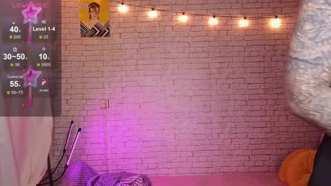 Snapshot of reginahawkinss chatting on 11.29.25 ReginaHawkinss online show from 11.29.25