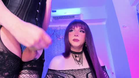 Snapshot of reginarose chatting on 01.21.25 reginarose online show from 01.21.25