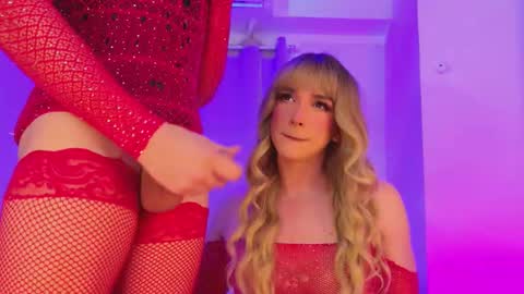 Snapshot of reginarose chatting on 11.27.25 reginarose online show from 11.27.25