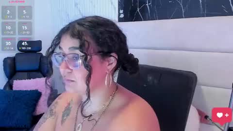 reginavegaa online show from 07.28.26