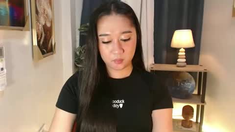 Snapshot of reginethegoddess chatting on 02.13.26 regine online show from 02.13.26