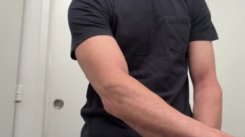 Snapshot of reharted chatting on 11.08.25 reharted online show from 11.08.25