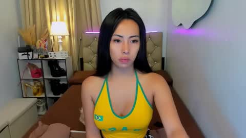 reighnempress online show from 03.06.25