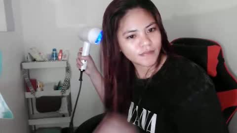 Snapshot of reign2525 chatting on 10.08.25 reign2525 online show from 10.08.25