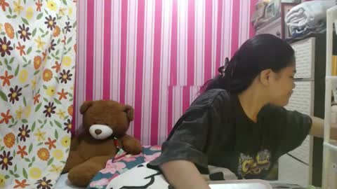 Snapshot of reign2525 chatting on 11.20.25 reign2525 online show from 11.20.25