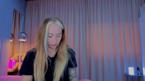 reina cummings online show from 11.12.25