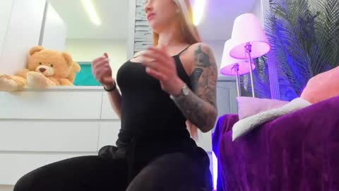 reina cummings online show from 05.08.26