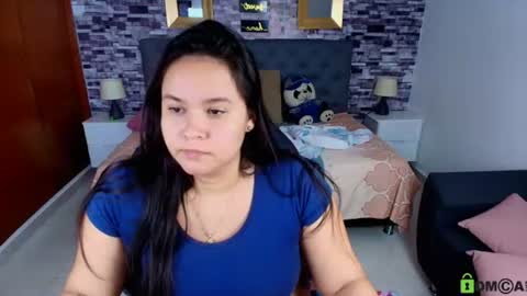 reina_loren online show from 07.06.26