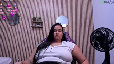 reina_loren online show from 08.06.26