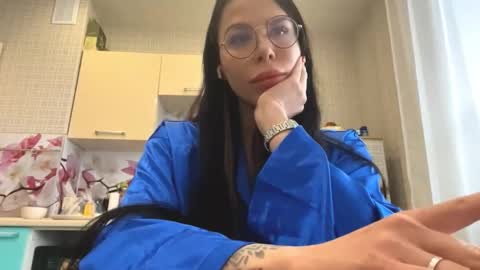 Emma online show from 11.19.25