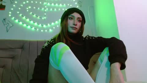 reiv_femboy online show from 05.12.26