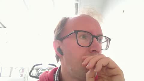 Snapshot of relaxnchat41 chatting on 10.27.25 relaxnchat41 online show from 10.27.25