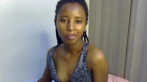 Snapshot of rellings_maya chatting on 01.16.25 rellings-maya online show from 01.16.25