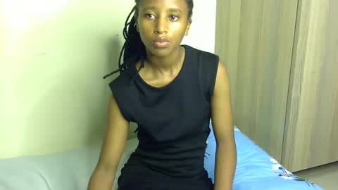 Snapshot of rellings_maya chatting on 01.19.25 rellings-maya online show from 01.19.25