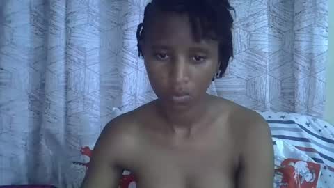 Snapshot of rellings_maya chatting on 10.07.25 rellings-maya online show from 10.07.25