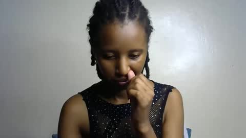 Snapshot of rellings_maya chatting on 11.22.25 rellings-maya online show from 11.22.25