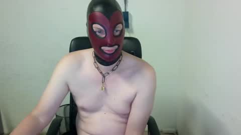 Snapshot of rem78a chatting on 10.05.25 rem78a online show from 10.05.25