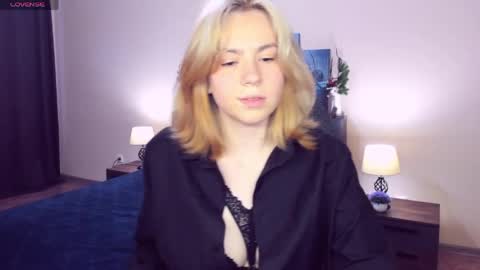 RemiPeach online show from 05.19.26