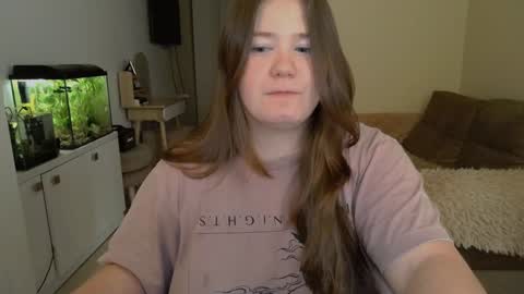 Snapshot of remirann_ chatting on 02.01.25 Ann OF - remirann21 online show from 02.01.25