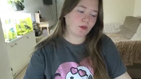 Snapshot of remirann_ chatting on 11.18.25 Ann OF - remirann21 online show from 11.18.25