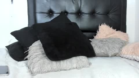 Laura online show from 12.07.24