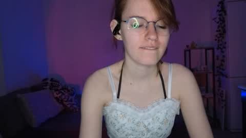 Claire online show from 04.24.26