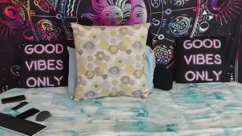 RenaeCumsAlot online show from 01.11.25