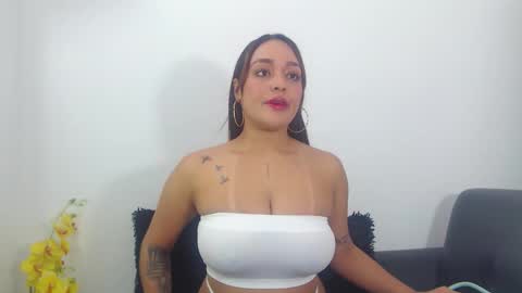 renatabrownn28 online show from 03.19.26