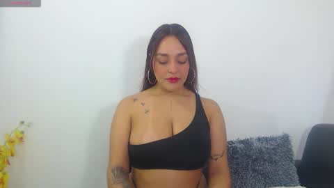 renatabrownn28 online show from 04.20.26