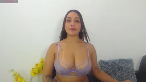 renatabrownn28 online show from 06.04.26