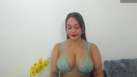 renatabrownn28 online show from 06.11.26