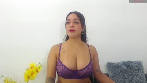 renatabrownn28 online show from 06.13.26