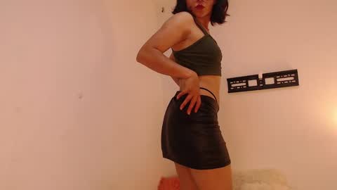 renataj online show from 10.21.25