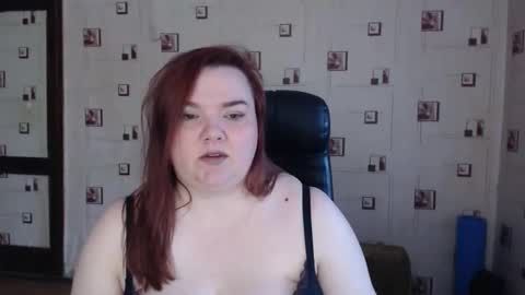 Snapshot of renataoia chatting on 03.24.26 renataoia online show from 03.24.26