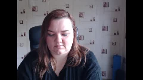 Snapshot of renataoia chatting on 04.19.26 renataoia online show from 04.19.26