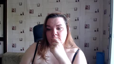 Snapshot of renataoia chatting on 06.28.26 renataoia online show from 06.28.26