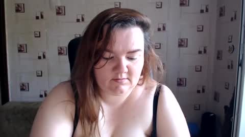 Snapshot of renataoia chatting on 07.20.26 renataoia online show from 07.20.26